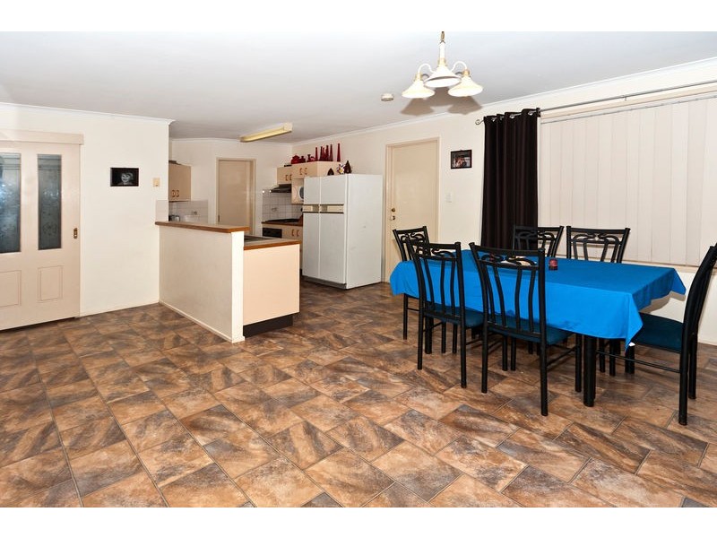 27 Poinciana Street, Toowoomba QLD 4350