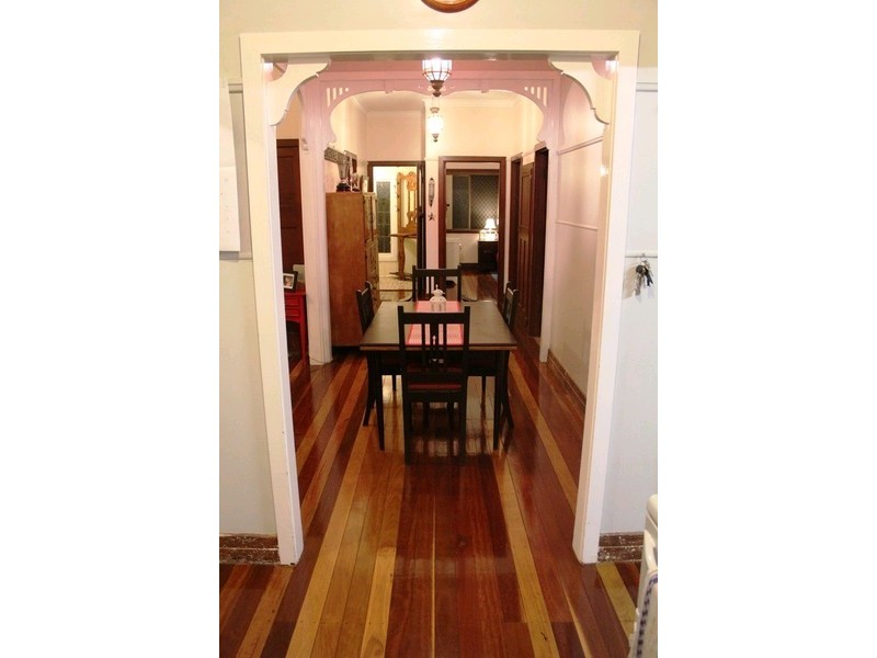16 Sir Street, Toowoomba QLD 4350