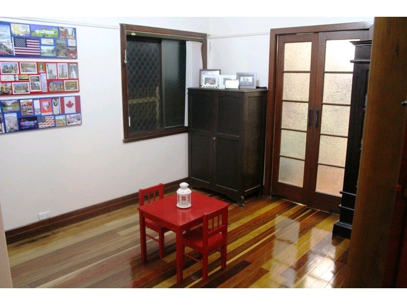 16 Sir Street, Toowoomba QLD 4350