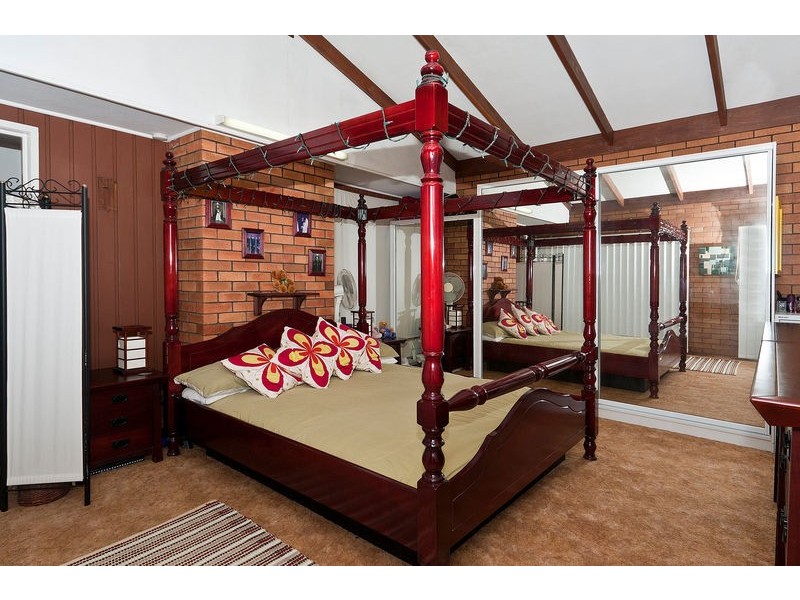 Centenary Heights QLD 4350