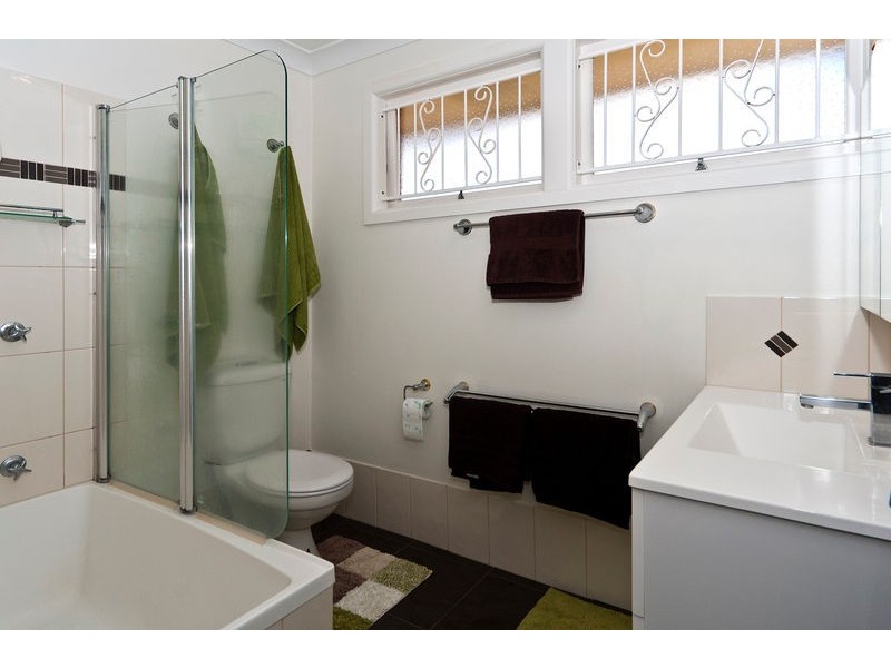 Centenary Heights QLD 4350