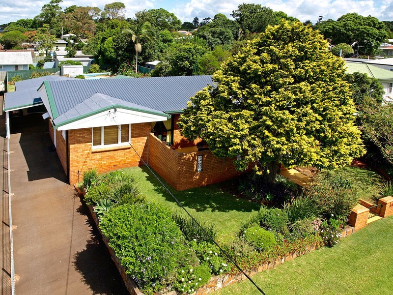 Centenary Heights QLD 4350