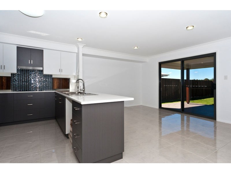 Kearneys Spring QLD 4350