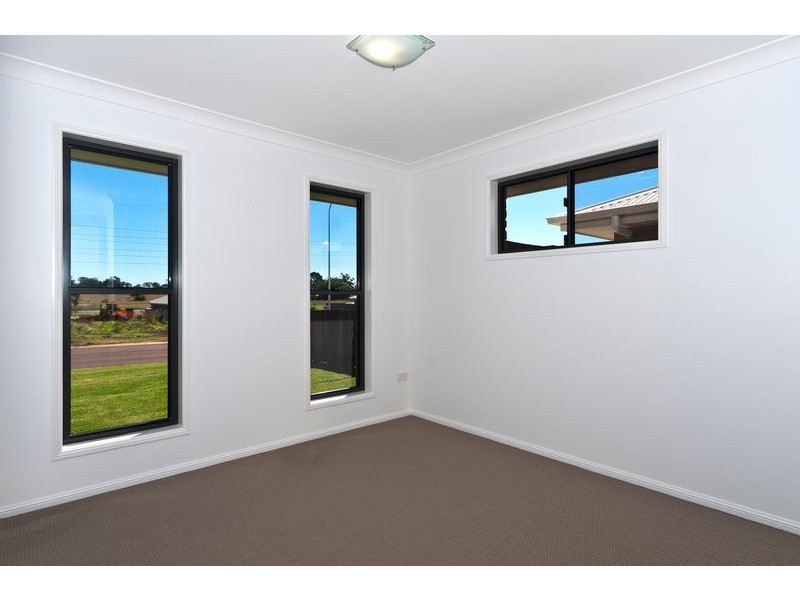 Kearneys Spring QLD 4350