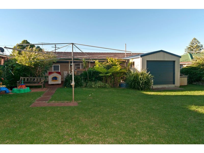 8 Wilma Street, Centenary Heights QLD 4350