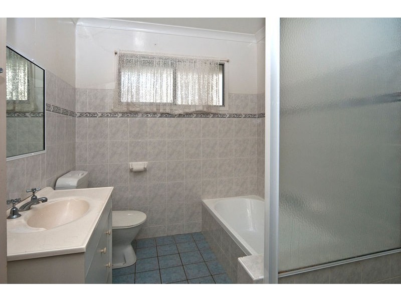 Centenary Heights QLD 4350