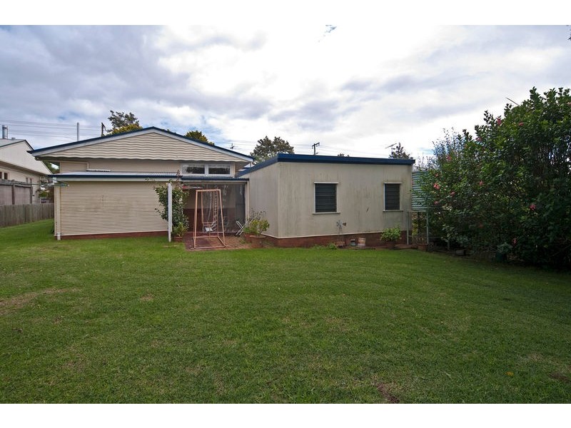 Centenary Heights QLD 4350