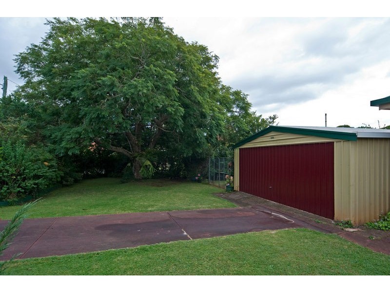 Centenary Heights QLD 4350