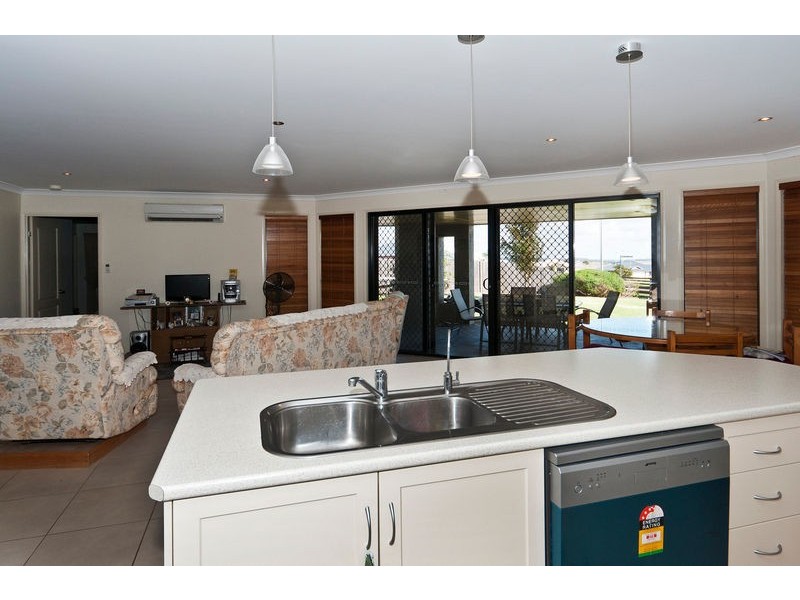 13 Honeyeater Drive, Highfields QLD 4352