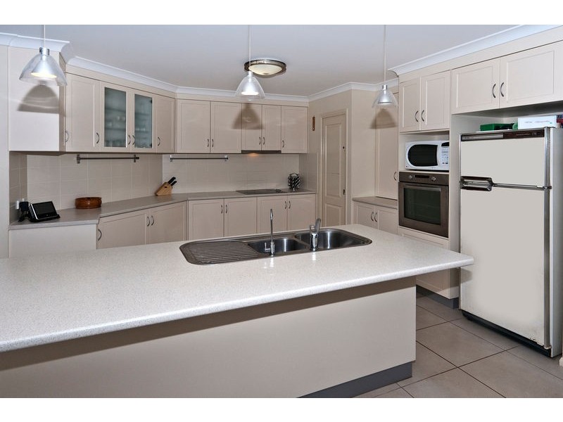 13 Honeyeater Drive, Highfields QLD 4352