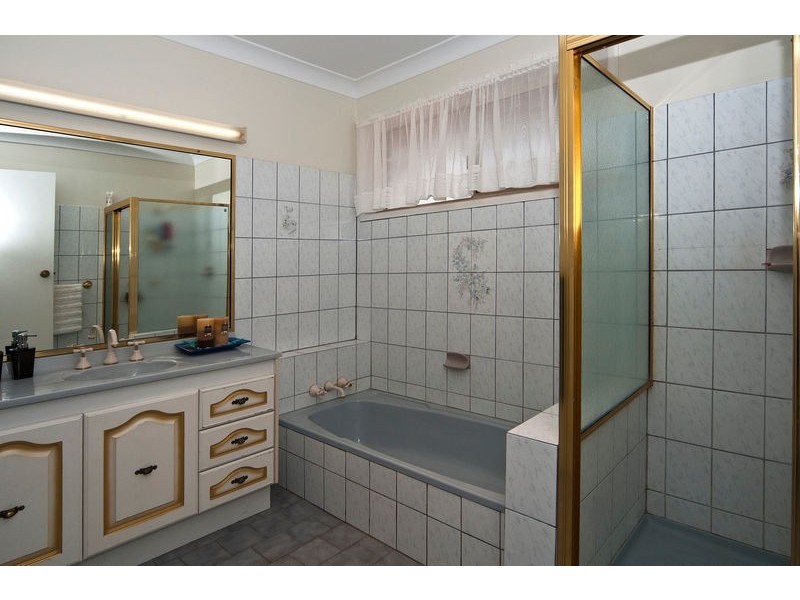 Centenary Heights QLD 4350