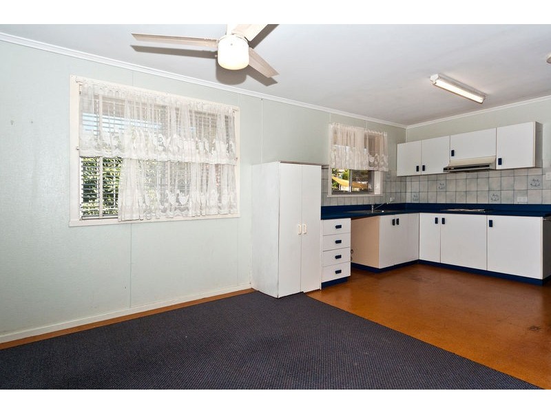 Centenary Heights QLD 4350