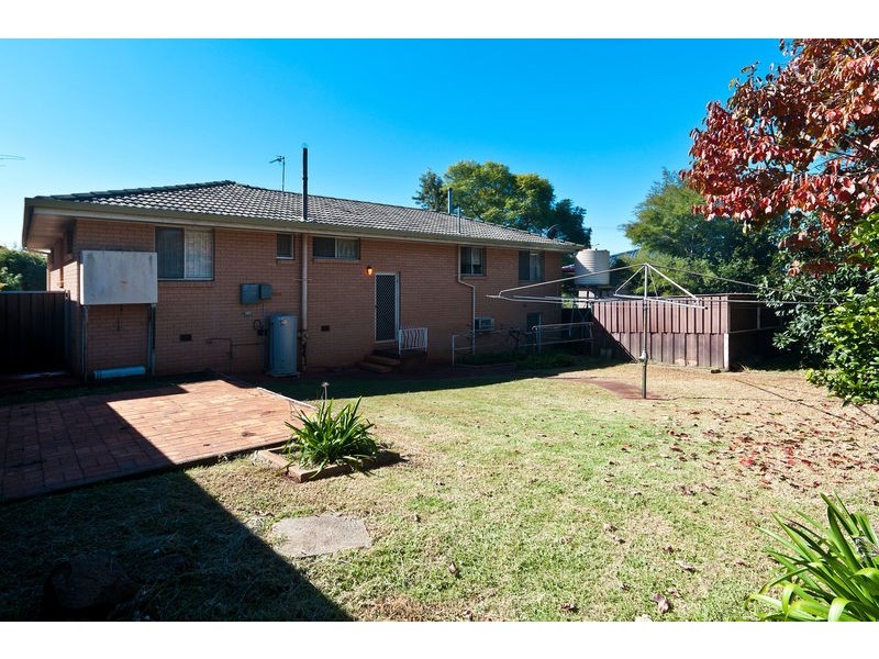 Centenary Heights QLD 4350