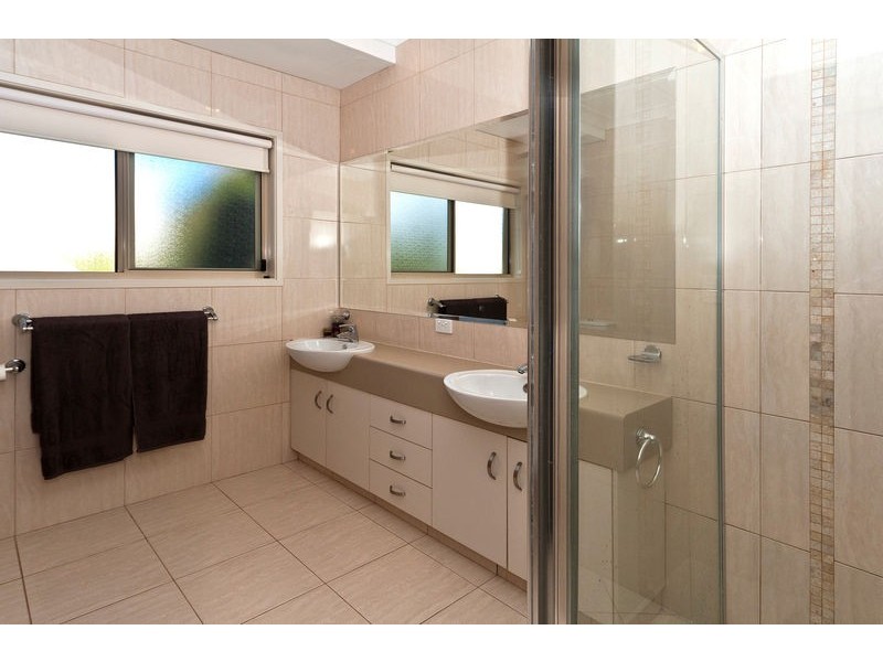 16 Garvan Court, Highfields QLD 4352