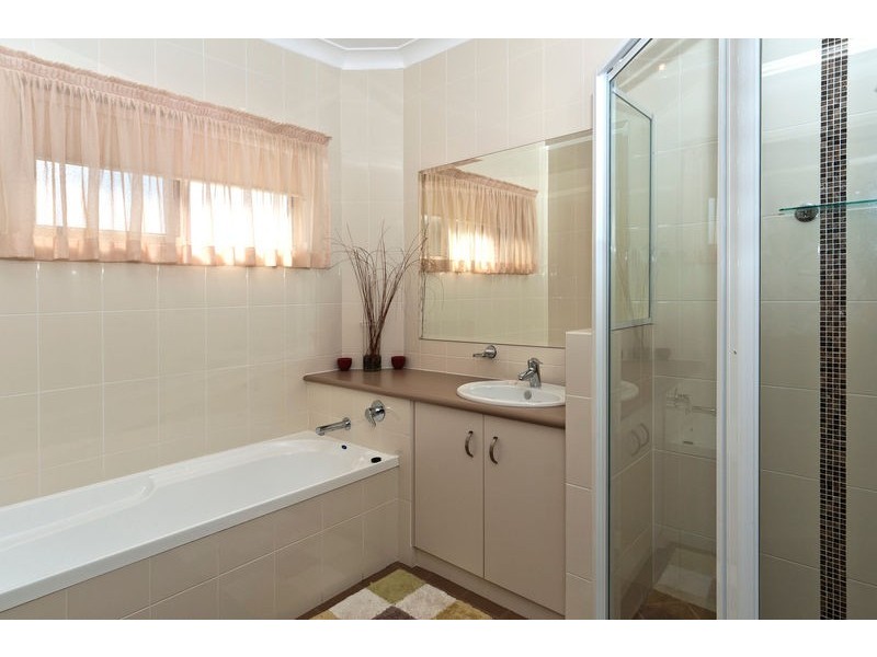 16 Garvan Court, Highfields QLD 4352