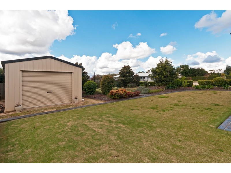 16 Garvan Court, Highfields QLD 4352