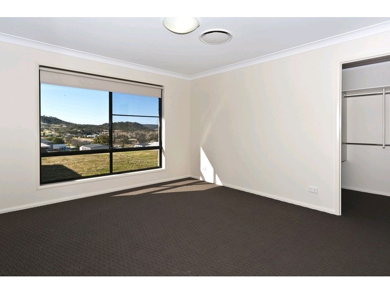 Hodgson Vale QLD 4352