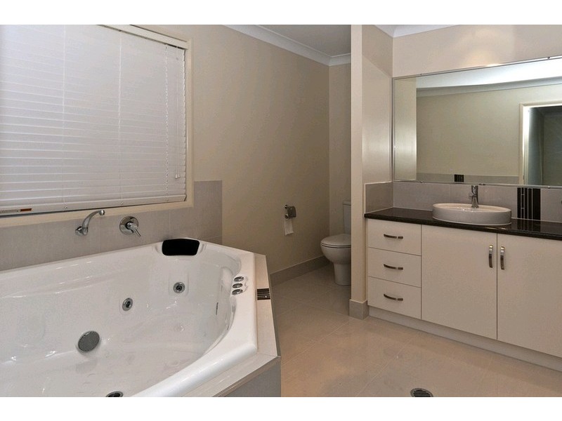 Hodgson Vale QLD 4352