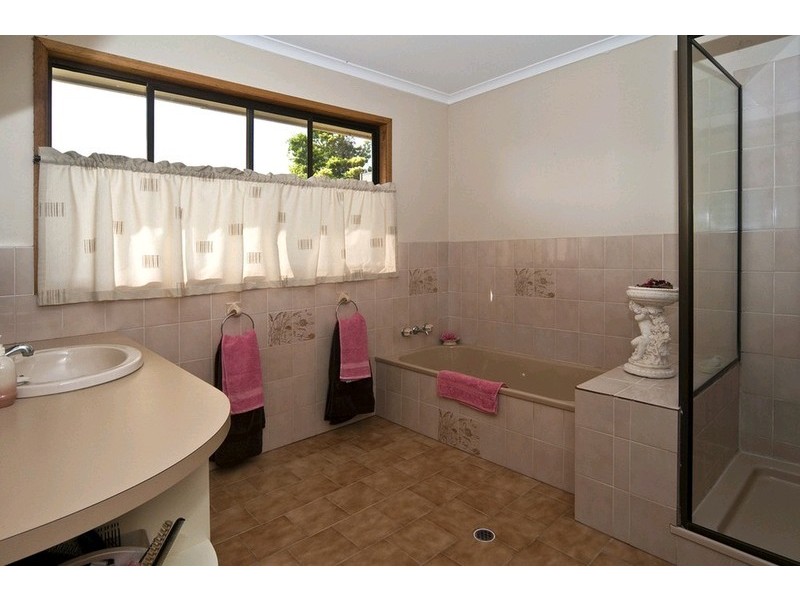 32 Woolmer Road, Highfields QLD 4352