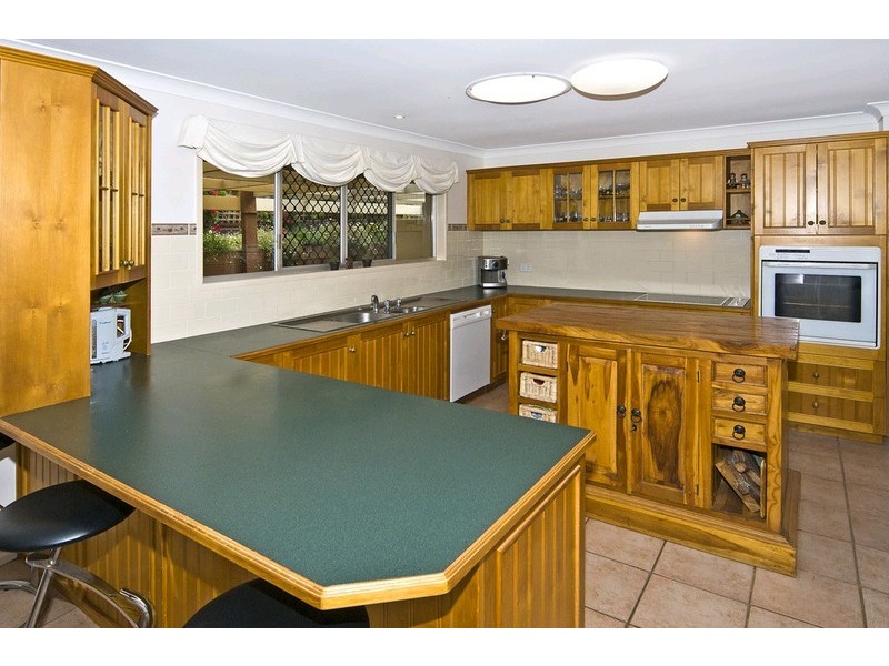 10 Dorge Street, Middle Ridge QLD 4350