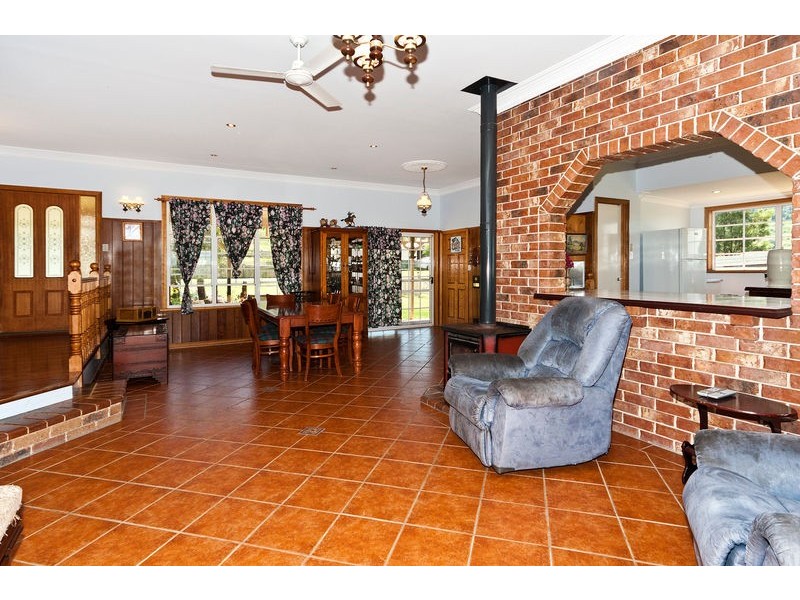 19 Jeudes Road, Gowrie Junction QLD 4352