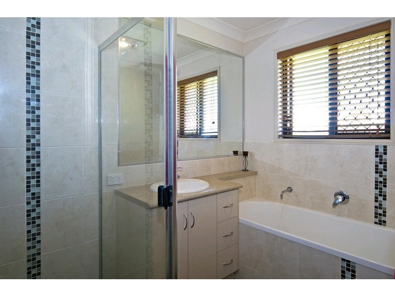 13 Saba Court, Middle Ridge QLD 4350