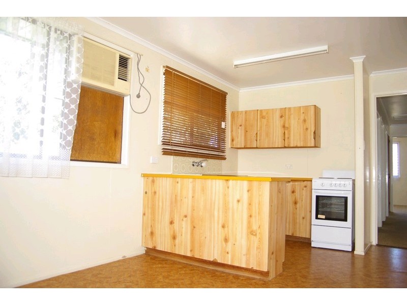 102 Main Street, Westbrook QLD 4350