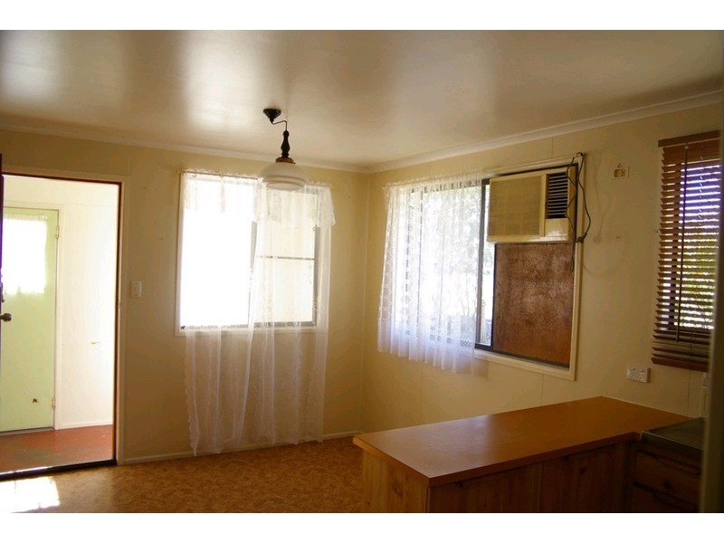 102 Main Street, Westbrook QLD 4350