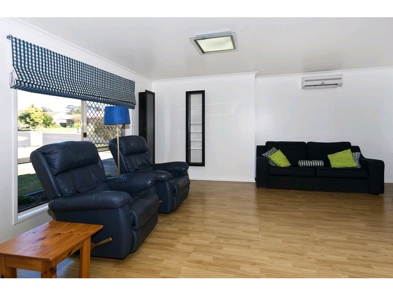 15 Poinsettia Court, Middle Ridge QLD 4350