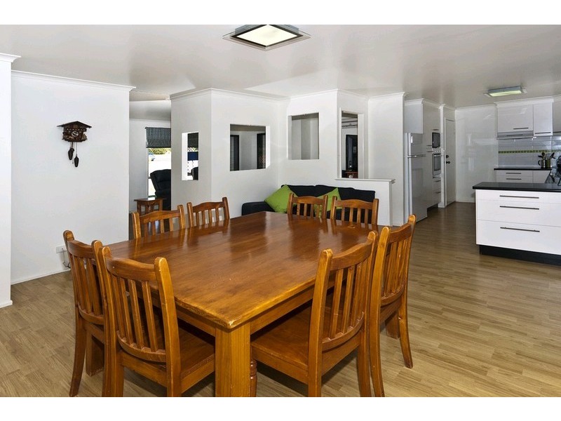 15 Poinsettia Court, Middle Ridge QLD 4350