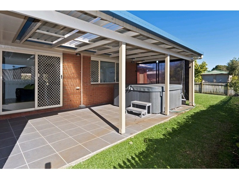 15 Poinsettia Court, Middle Ridge QLD 4350
