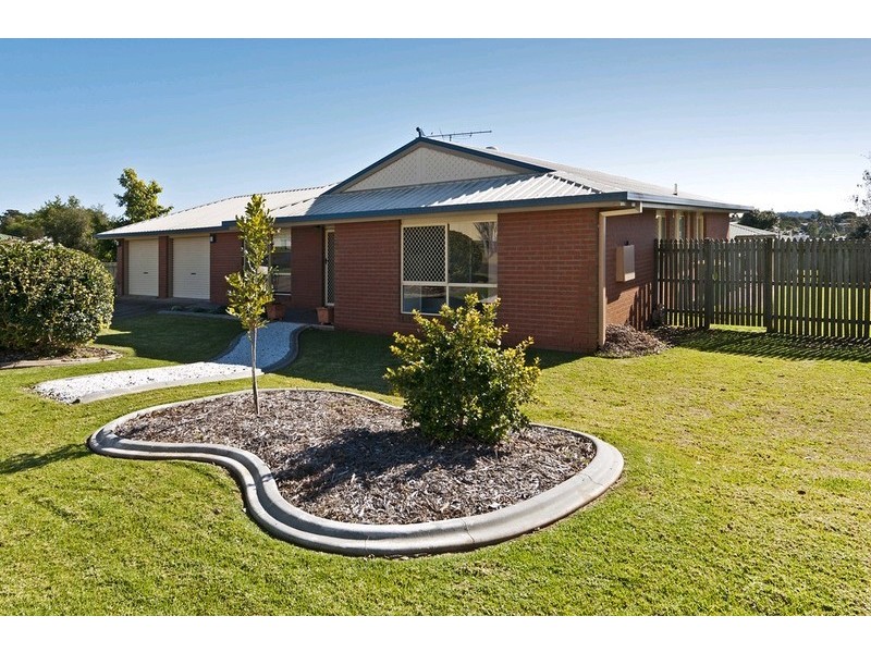15 Poinsettia Court, Middle Ridge QLD 4350