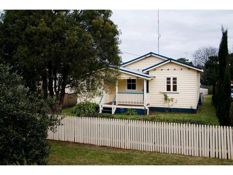41 Suffolk Street, Rangeville QLD 4350