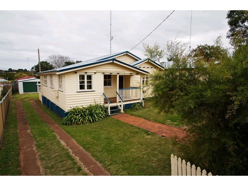 41 Suffolk Street, Rangeville QLD 4350