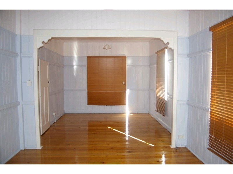 14 Lindsay Street, East Toowoomba QLD 4350