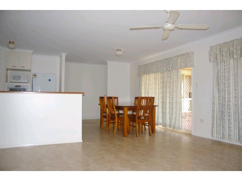 43 Gouldson Drive, Kearneys Spring QLD 4350