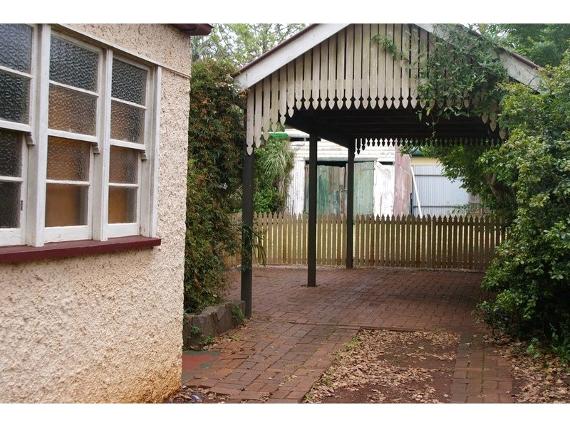 13 Boulton Terrace, Toowoomba City QLD 4350