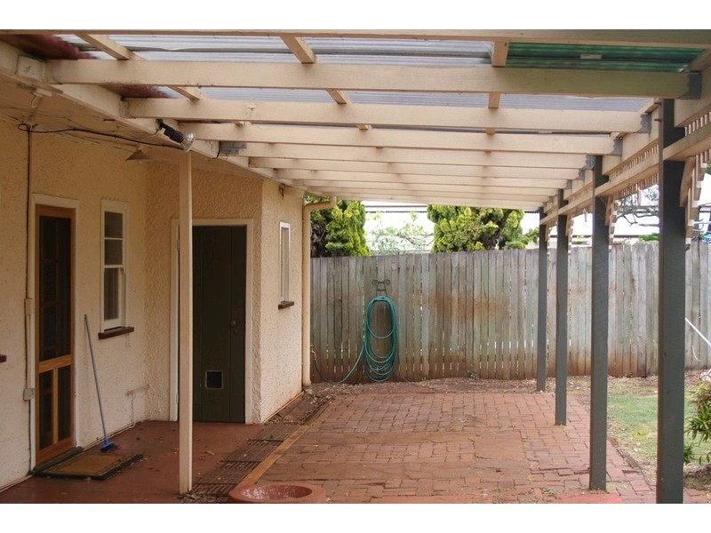 13 Boulton Terrace, Toowoomba City QLD 4350
