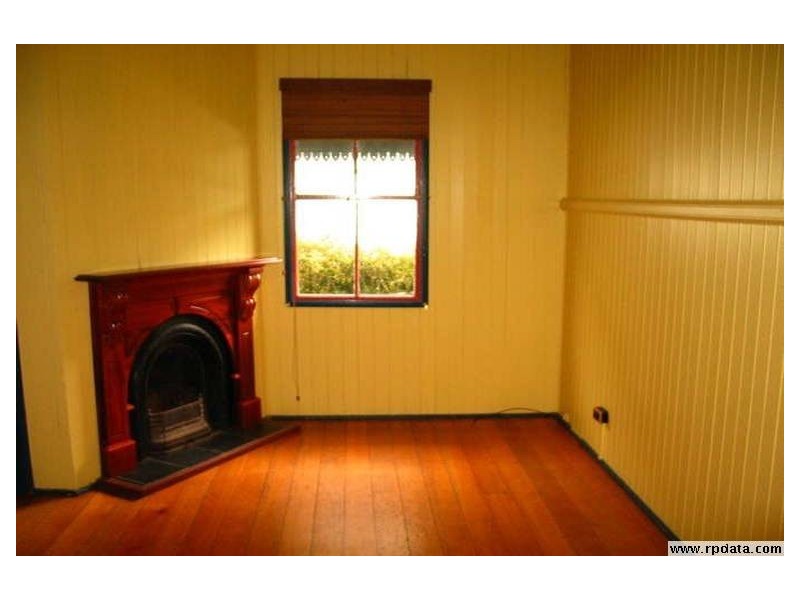 11 Burns Street, Toowoomba City QLD 4350