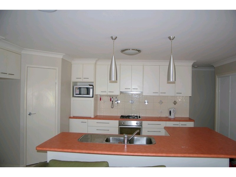 627 Hume Street, Kearneys Spring QLD 4350