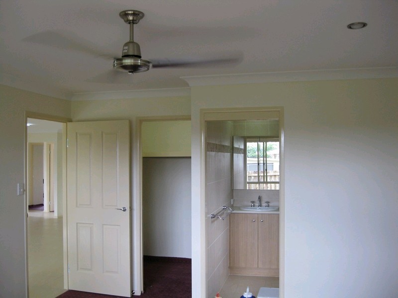 2/7A Lyndall Street, Harristown QLD 4350