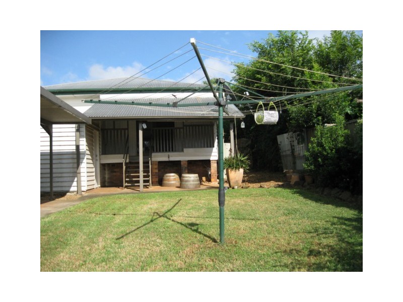 10 Searle Street, South Toowoomba QLD 4350