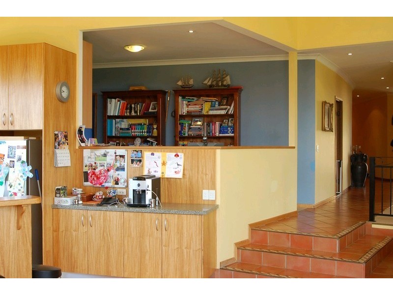 131 Tabletop Road, Toowoomba City QLD 4350