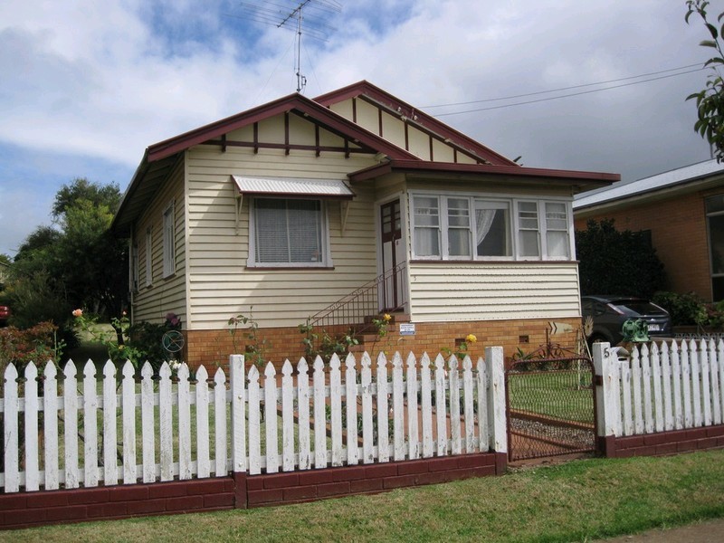 5 Wilmot Street, South Toowoomba QLD 4350