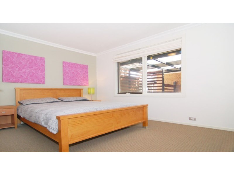 Rivett ACT 2611