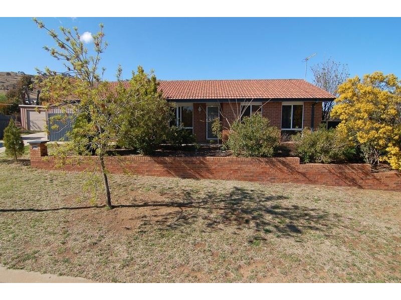 47 Ironbark Crescent, Banks ACT 2906