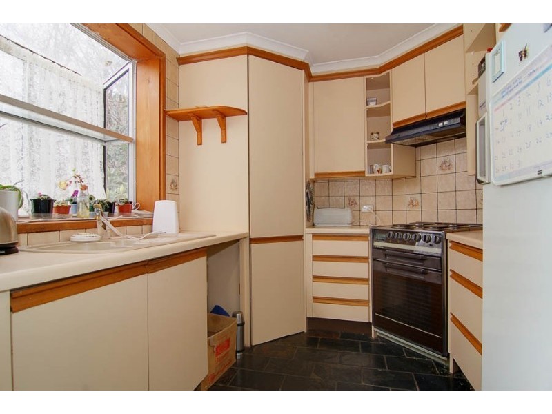 9 Bailes Court, Wanniassa ACT 2903