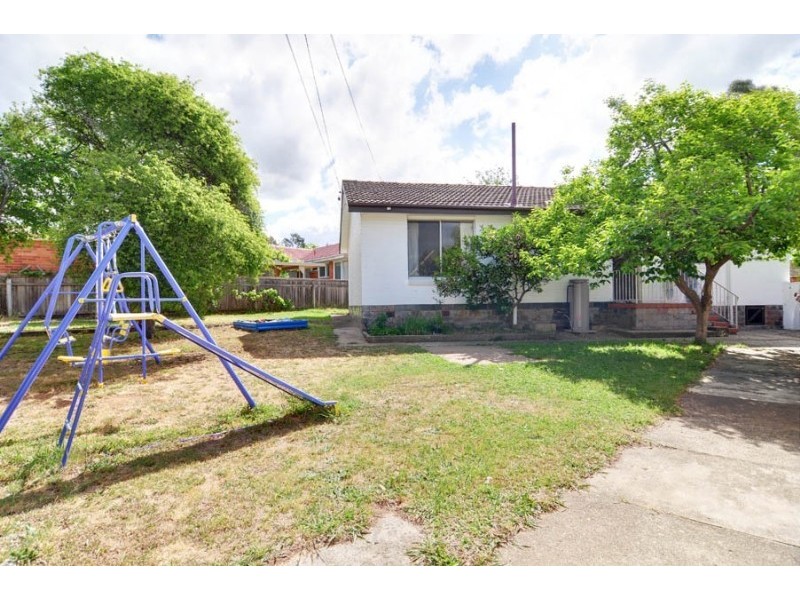 6 Renwick Street, Chifley ACT 2606