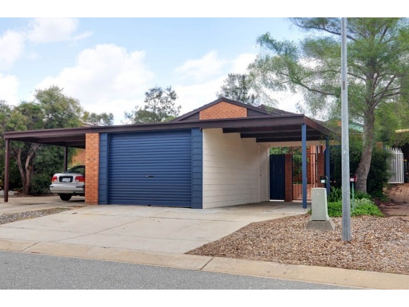 33 Summerville Crescent, Florey ACT 2615