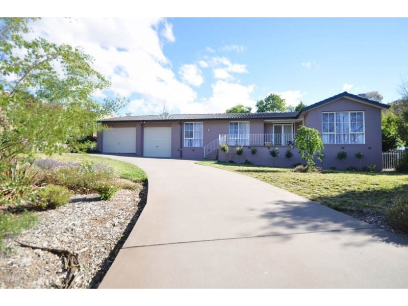 152 Lambrigg Street, Farrer ACT 2607